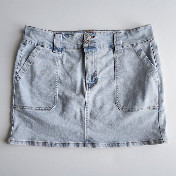 Regeneration by Celebrity Pink Blue Denim Cargo Mini Skirt in Mid Rise - Picture 5 of 9